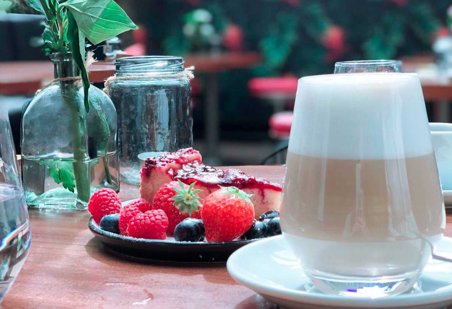 TESLA Coffee & Concept
